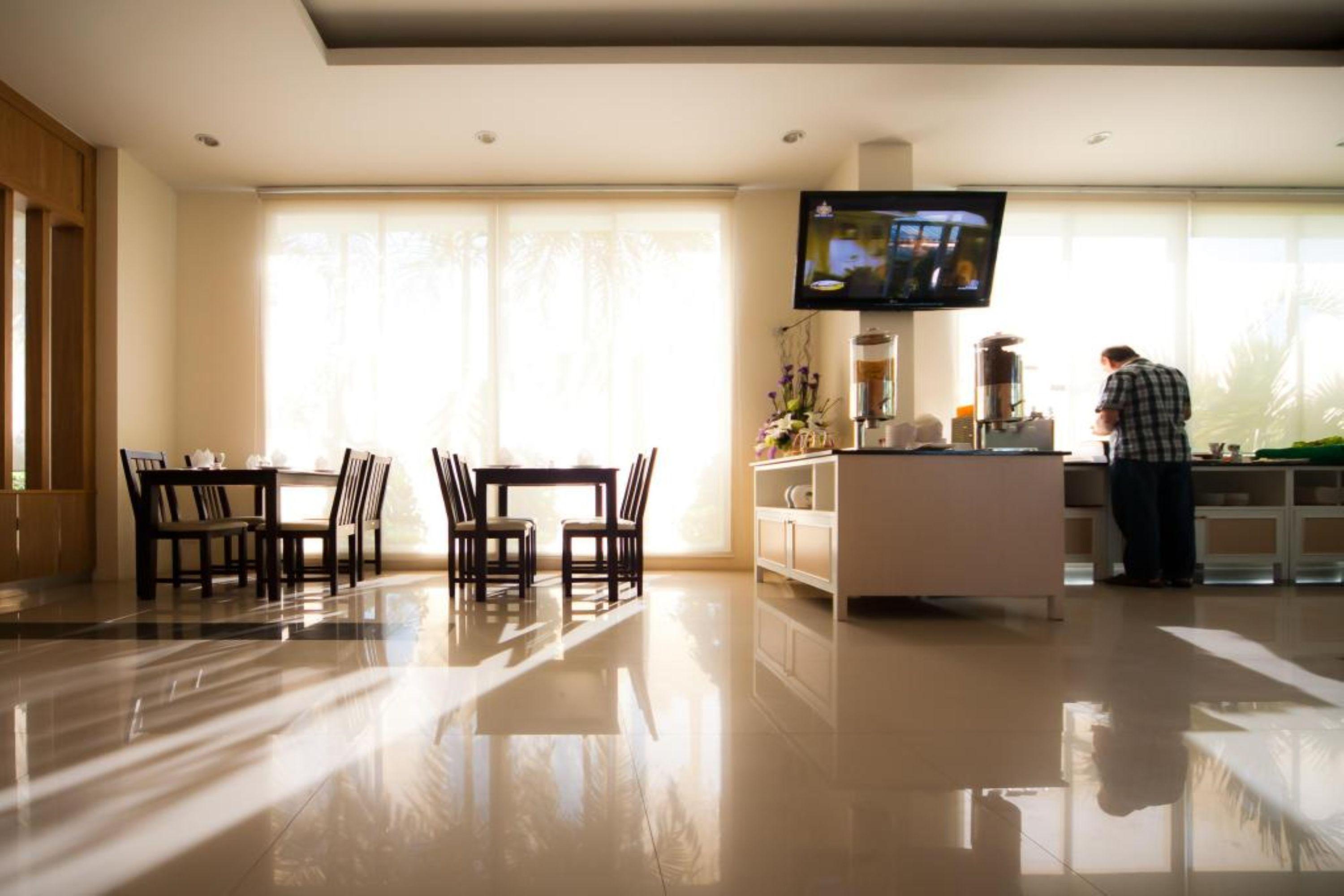 Phavina Hotel Rayong Sha Extra Plus Exteriör bild