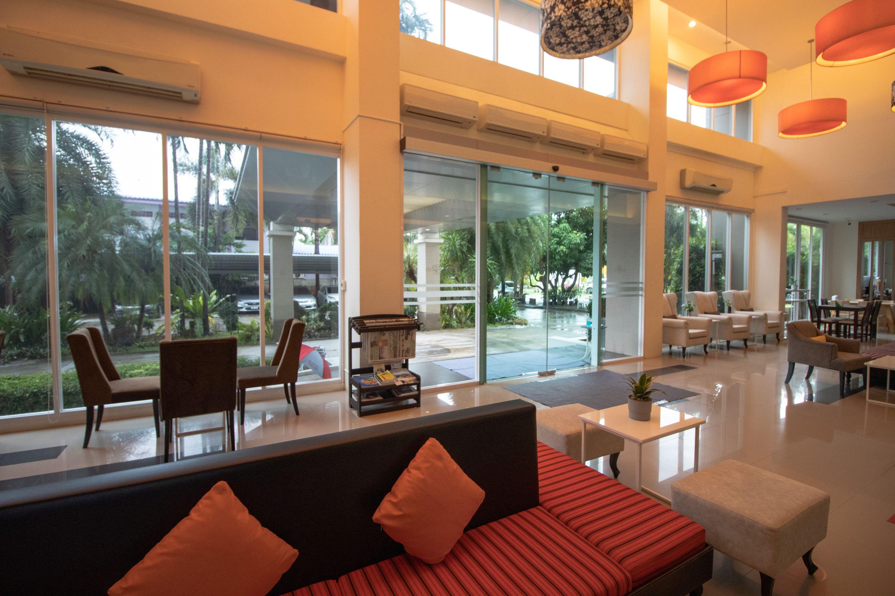 Phavina Hotel Rayong Sha Extra Plus Exteriör bild