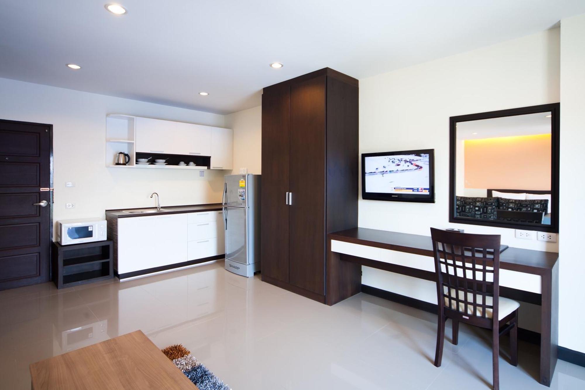 Phavina Hotel Rayong Sha Extra Plus Exteriör bild
