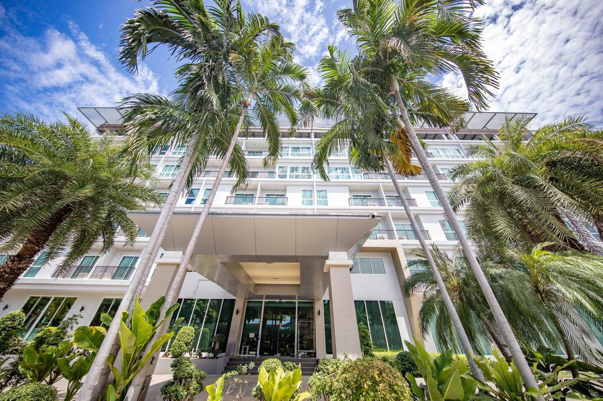 Phavina Hotel Rayong Sha Extra Plus Exteriör bild