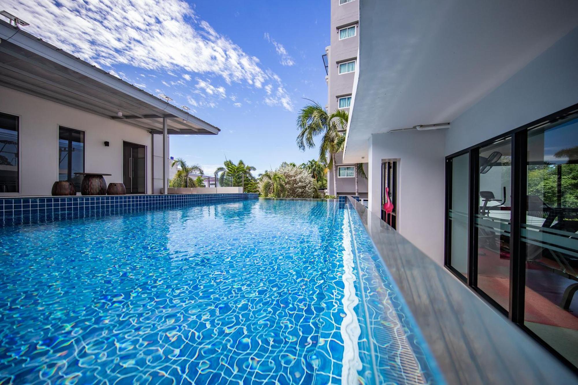 Phavina Hotel Rayong Sha Extra Plus Exteriör bild