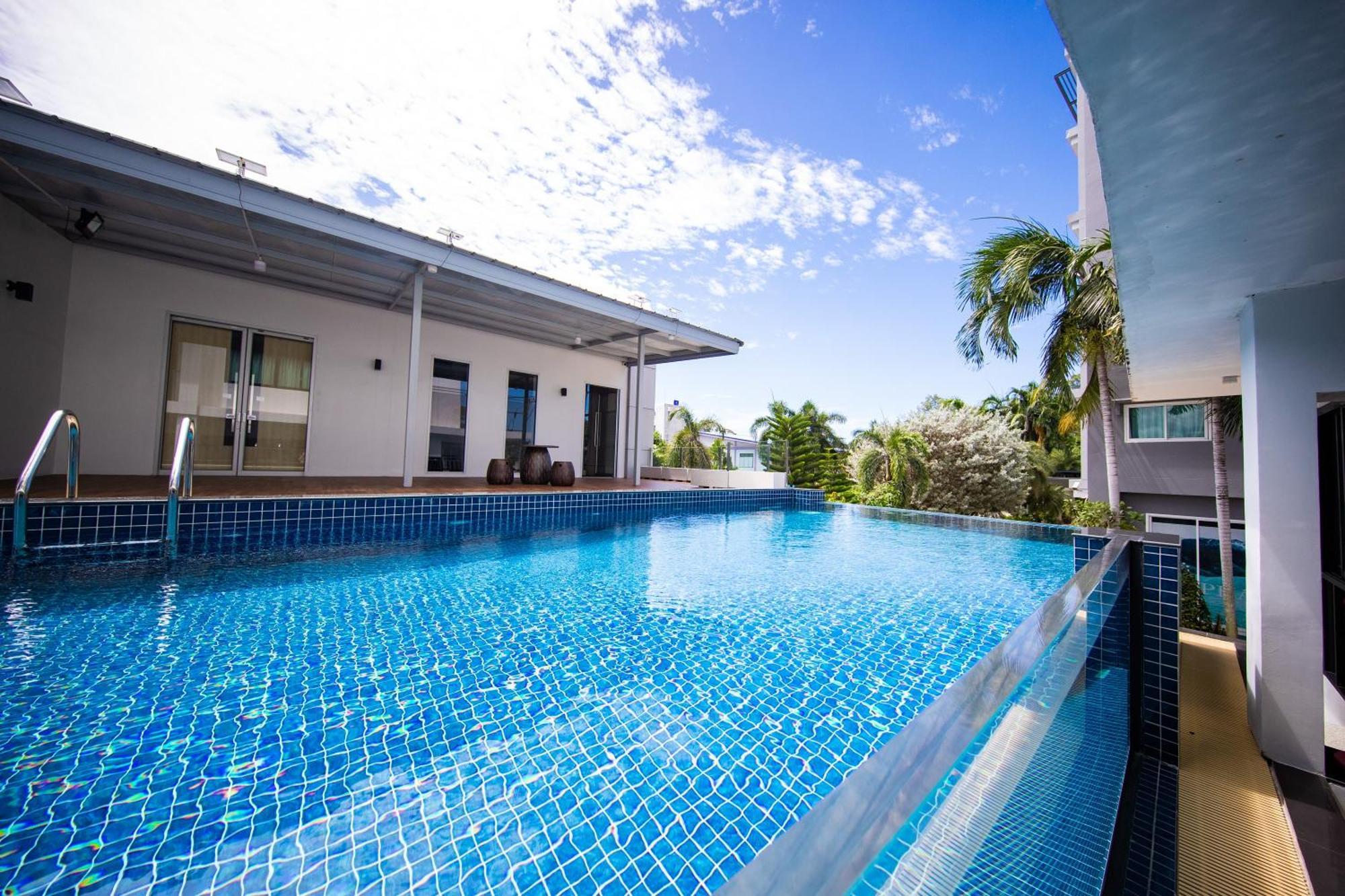 Phavina Hotel Rayong Sha Extra Plus Exteriör bild