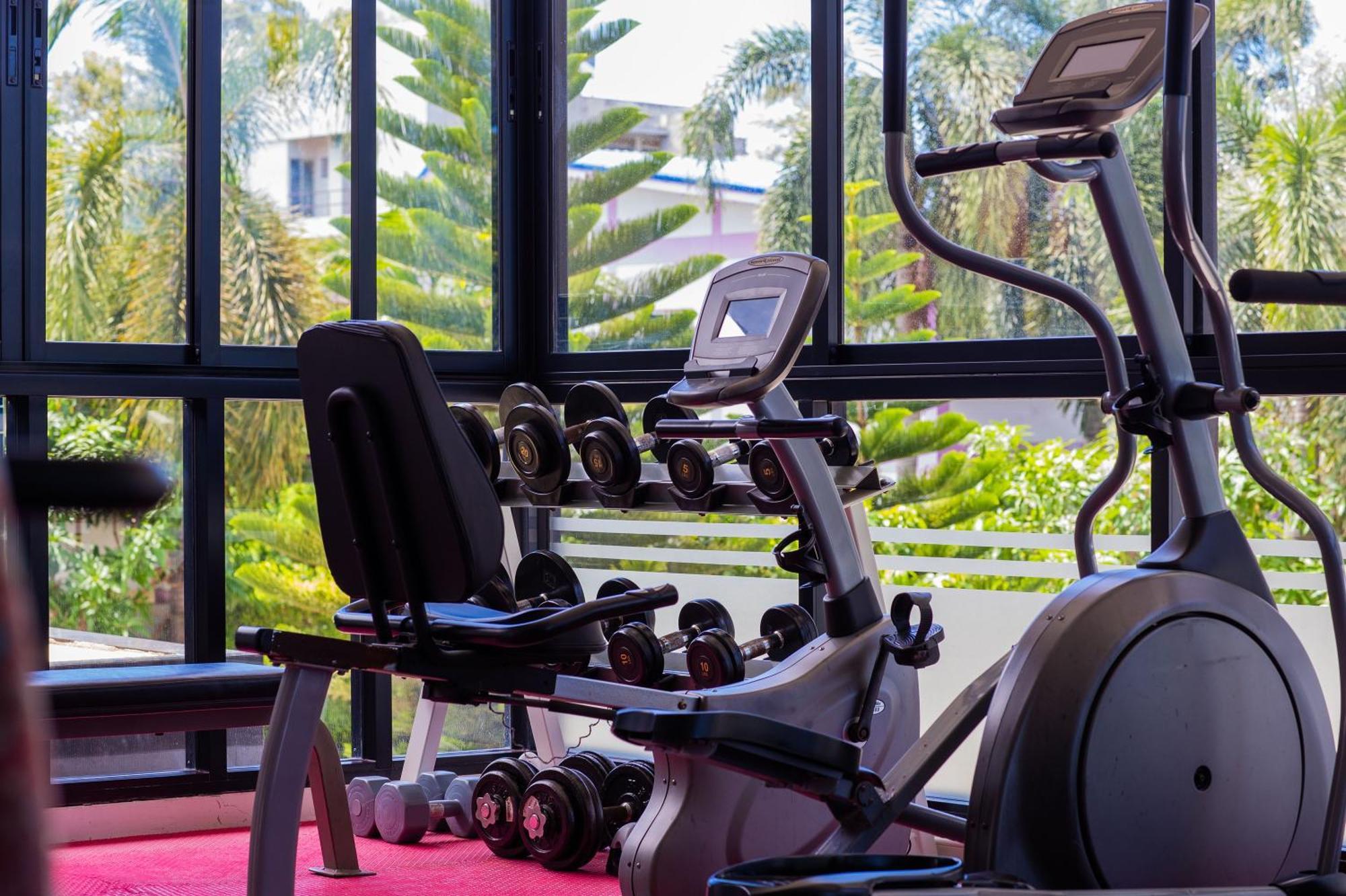 Phavina Hotel Rayong Sha Extra Plus Exteriör bild