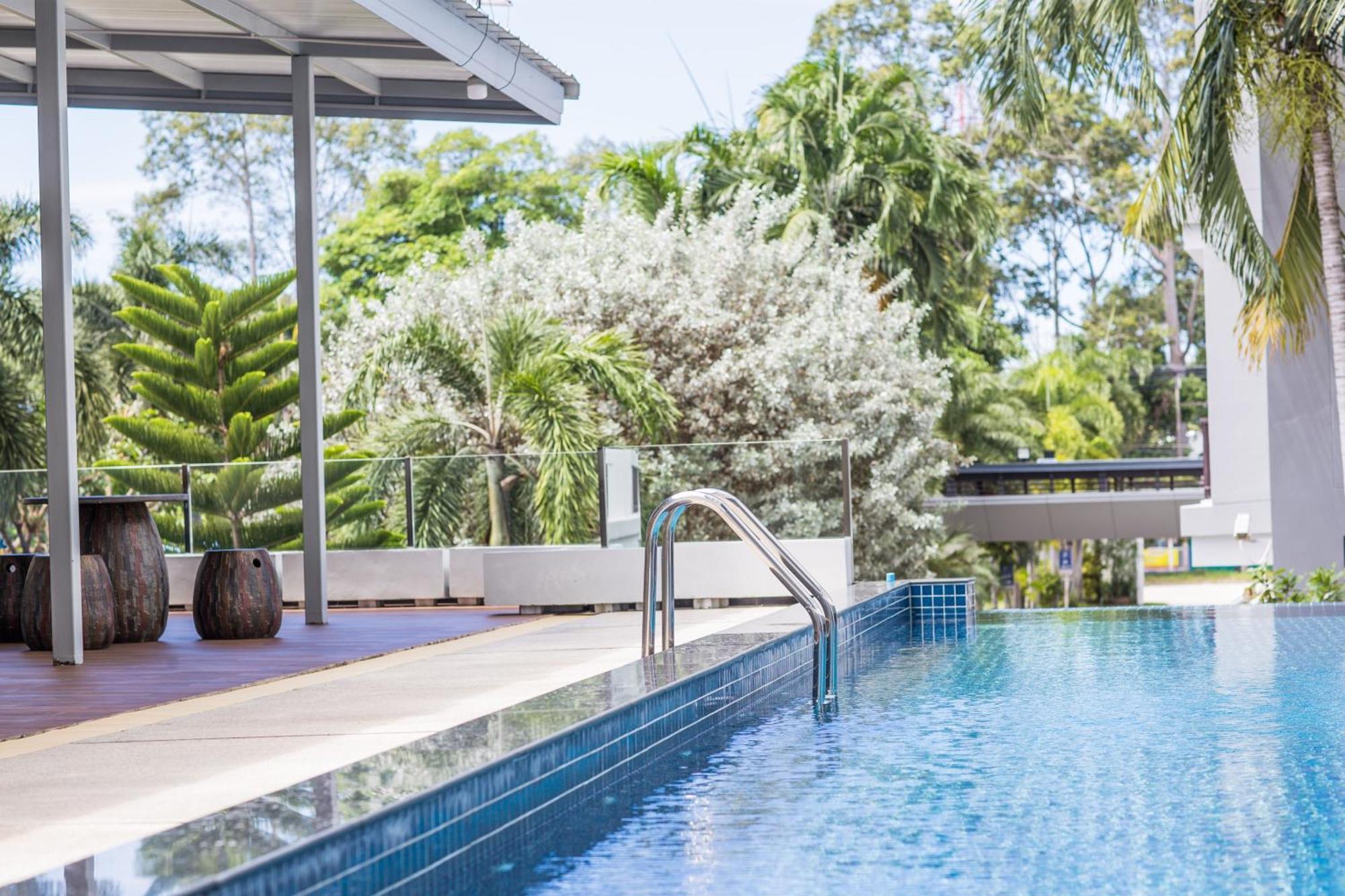 Phavina Hotel Rayong Sha Extra Plus Exteriör bild