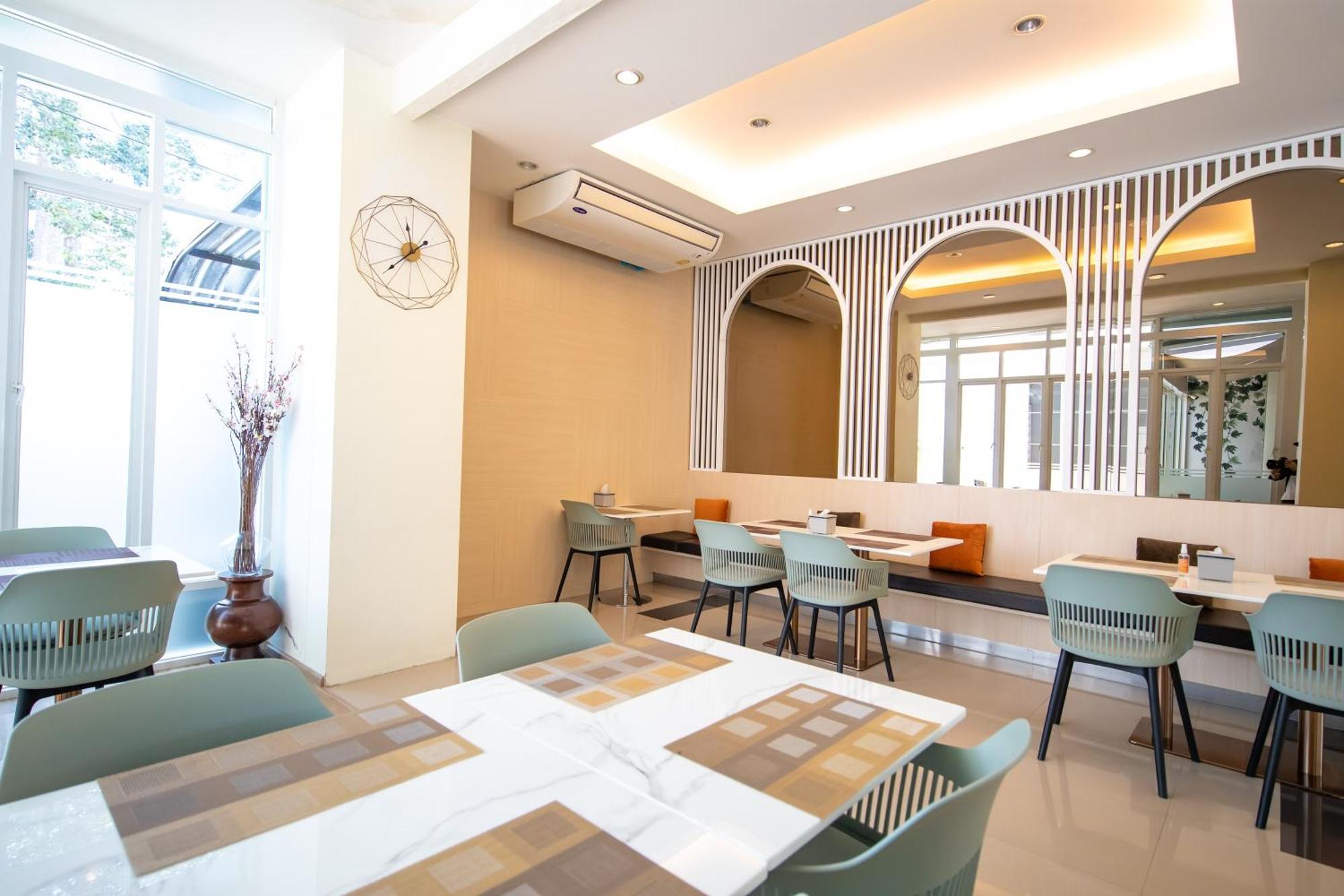 Phavina Hotel Rayong Sha Extra Plus Exteriör bild