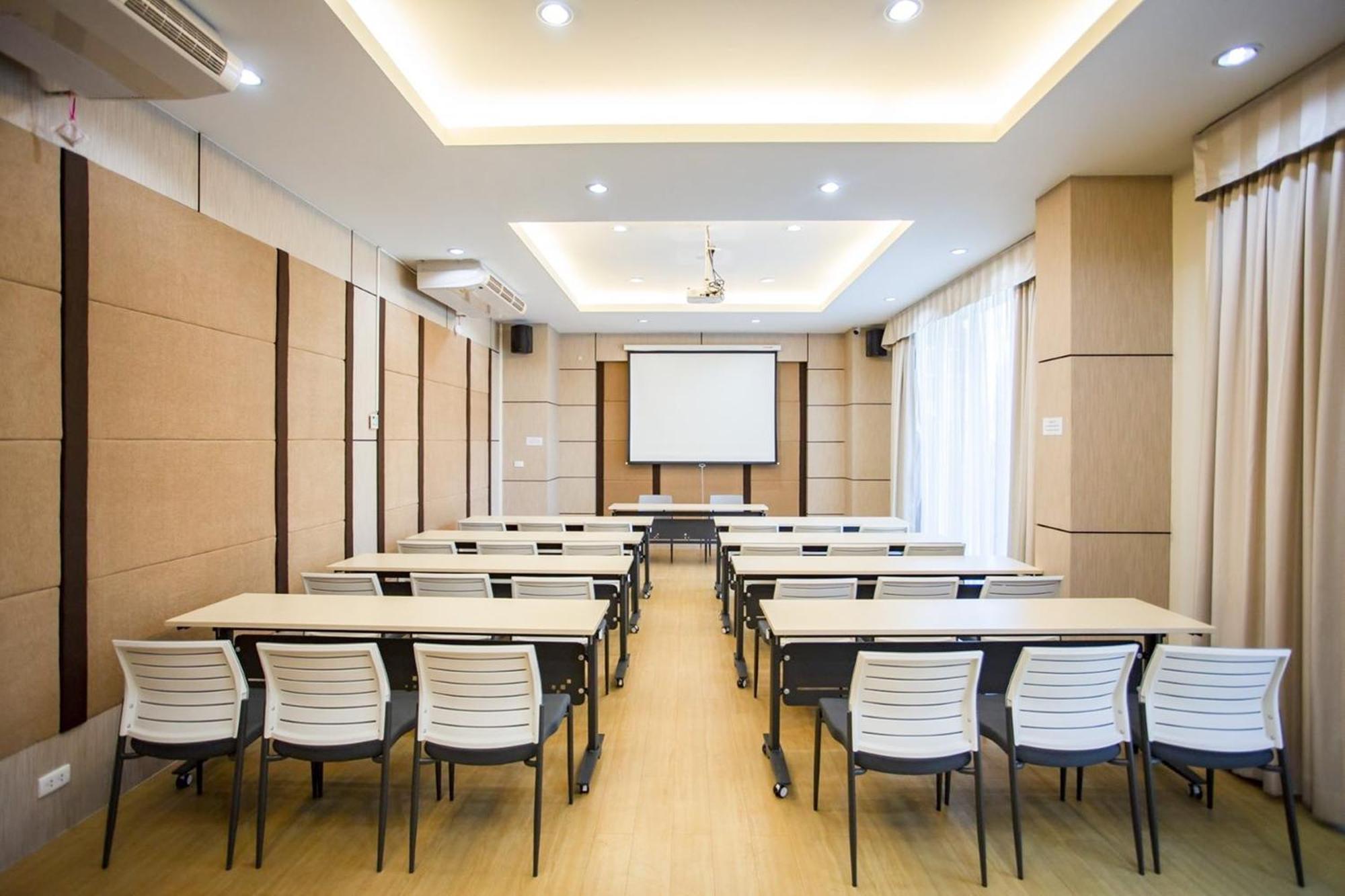 Phavina Hotel Rayong Sha Extra Plus Exteriör bild