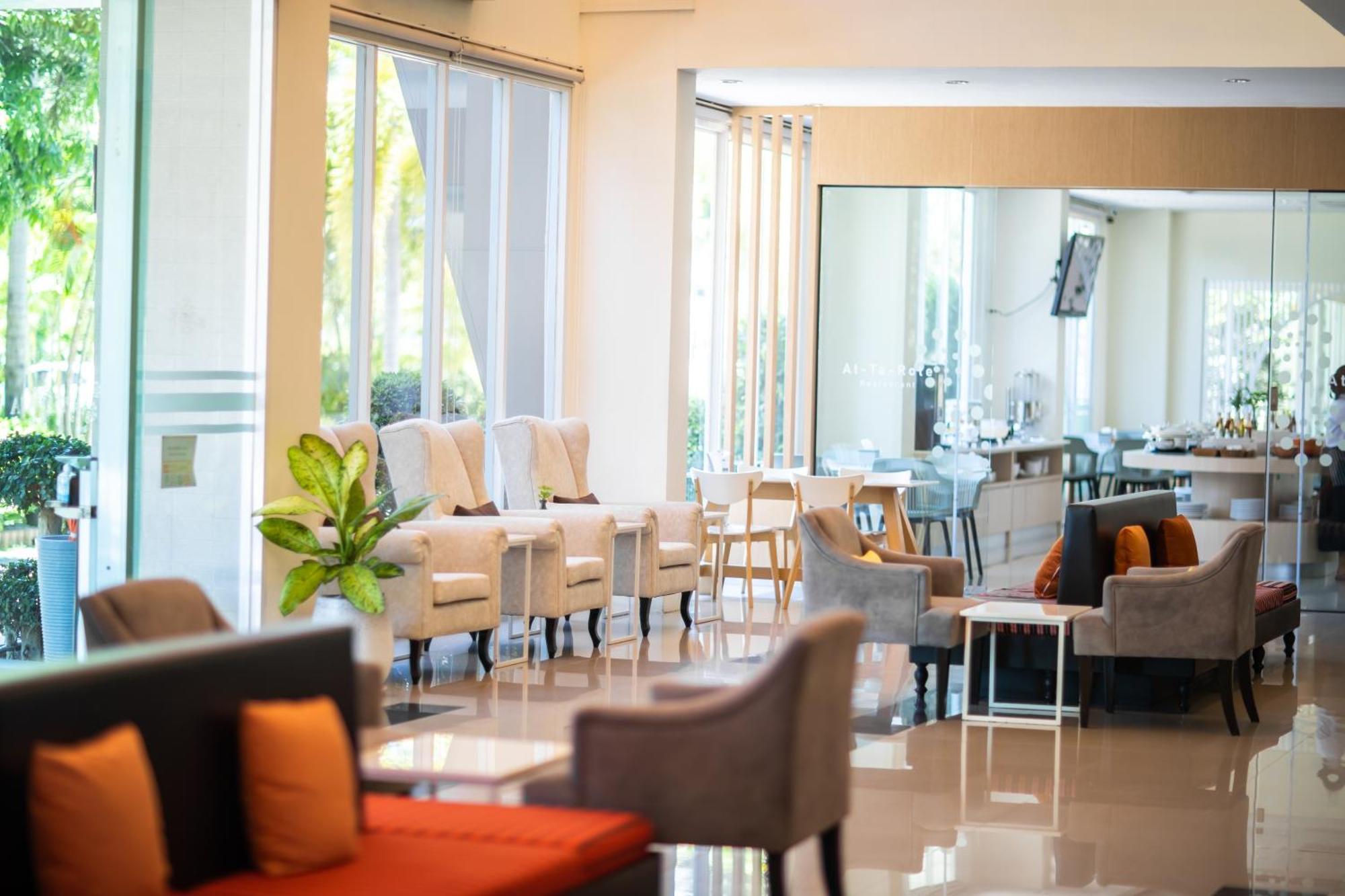 Phavina Hotel Rayong Sha Extra Plus Exteriör bild